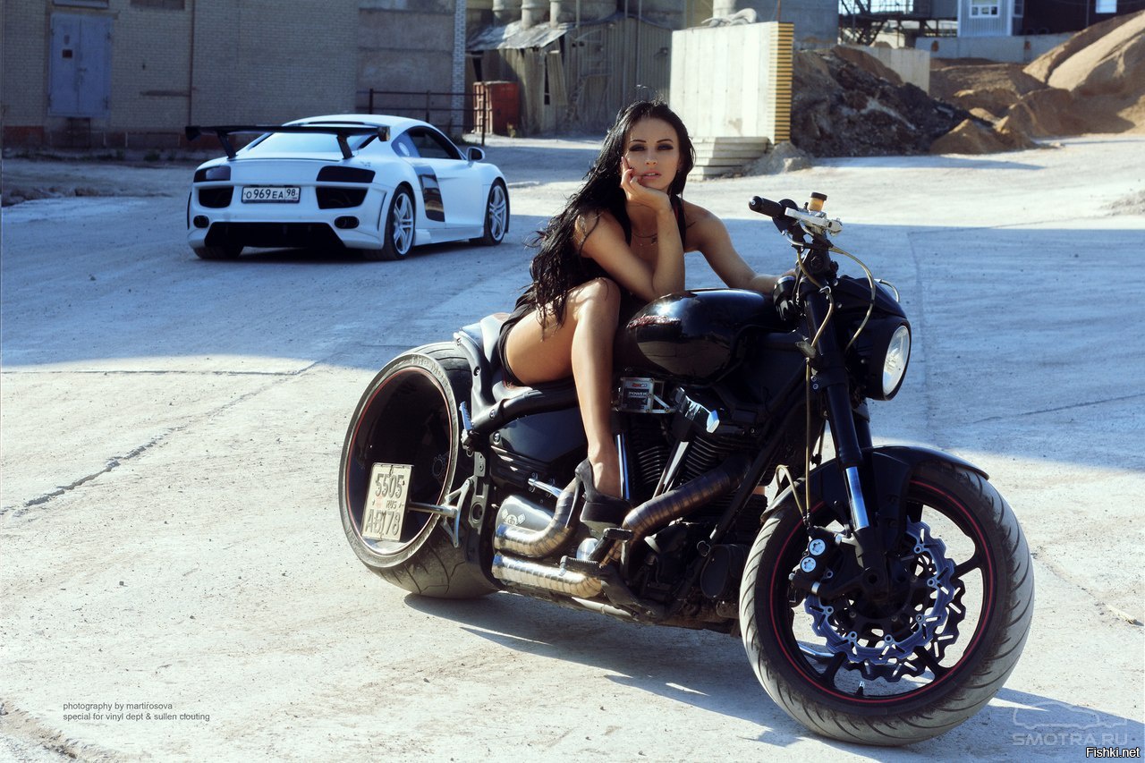 Sexy model Brunettes on a motorcycle in Ibin