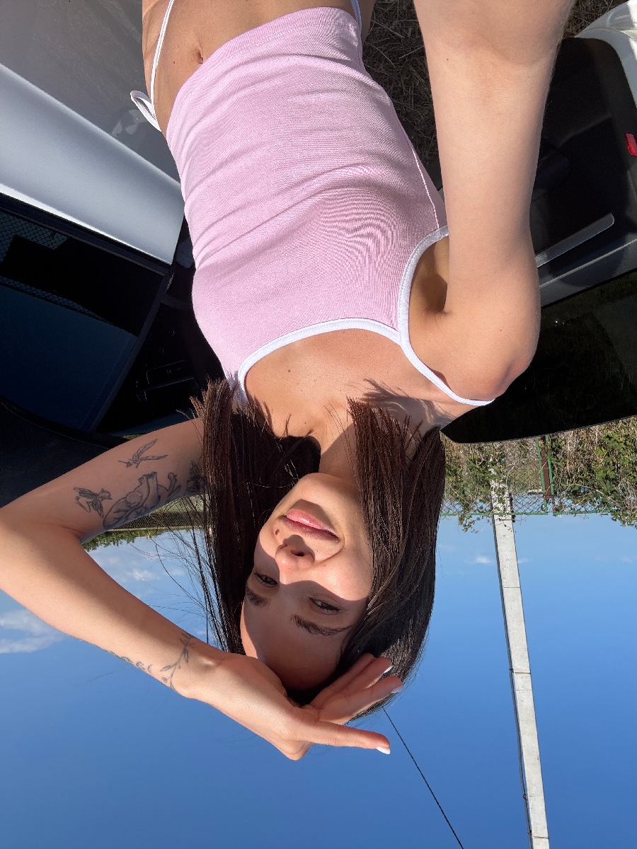 Sexy model Tina in Ibin